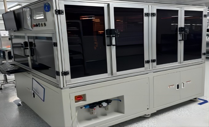 點光源自動切卡腳一體機